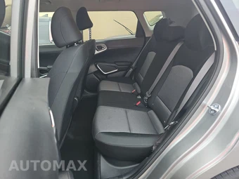2025 Kia Soul LX - miniatura 13