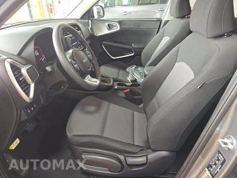 2025 Kia Soul LX - miniatura 7