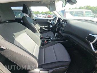 2025 Kia Soul LX - miniatura 8