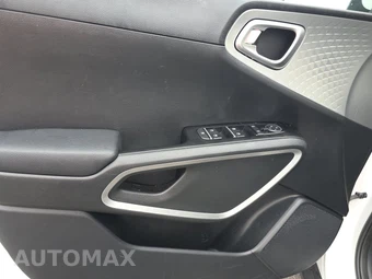 2025 Kia Soul LX - miniatura 9