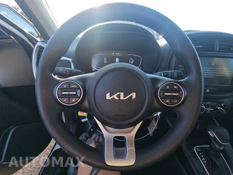 2025 Kia Soul LX - miniatura 10