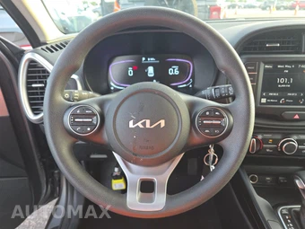 2025 Kia Soul LX - miniatura 10