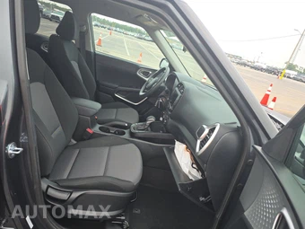 2025 Kia Soul LX - miniatura 8
