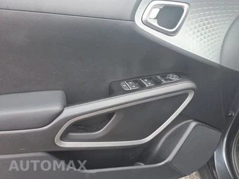 2025 Kia Soul LX - miniatura 9