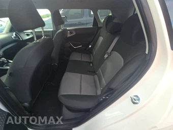 2025 Kia Soul LX - miniatura 13