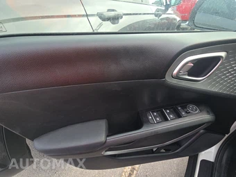 2025 Kia Soul LX - miniatura 9