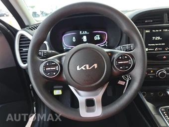 2025 Kia Soul LX - miniatura 10