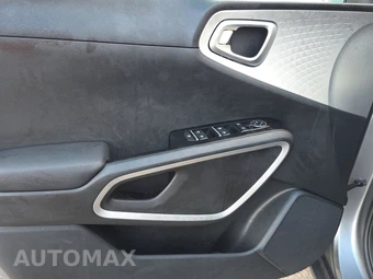 2025 Kia Soul LX - miniatura 9