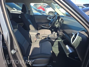 2025 Kia Soul LX - miniatura 8