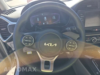 2025 Kia Soul LX - miniatura 10