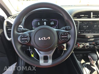 2025 Kia Soul LX - miniatura 10
