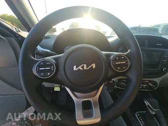 2025 Kia Soul LX - miniatura 10