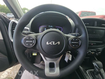 2025 Kia Soul LX - miniatura 10