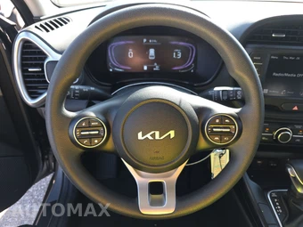 2025 Kia Soul LX - miniatura 10