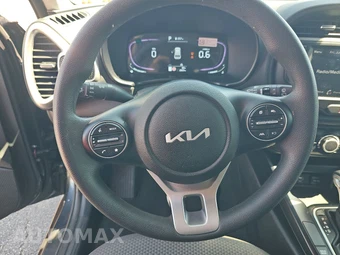 2025 Kia Soul LX - miniatura 10