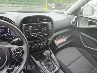 2025 Kia Soul LX - miniatura 11