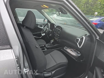2025 Kia Soul LX - miniatura 8