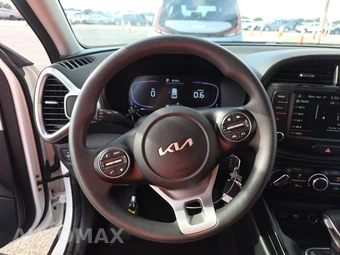 2025 Kia Soul LX - miniatura 10