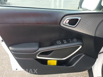 2025 Kia Soul LX - miniatura 9