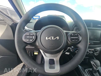 2025 Kia Soul LX - miniatura 10