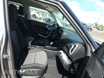 2025 Kia Soul LX - miniatura 8