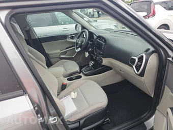 2025 Kia Soul LX - miniatura 8
