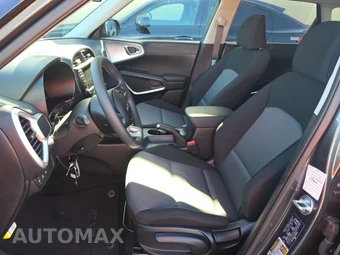 2025 Kia Soul LX - miniatura 7