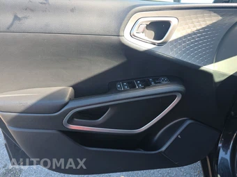 2025 Kia Soul LX - miniatura 9