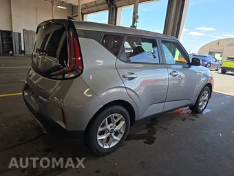 2025 Kia Soul LX - miniatura 4