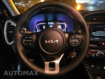 2025 Kia Soul LX - miniatura 10
