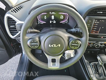 2025 Kia Soul LX - miniatura 10