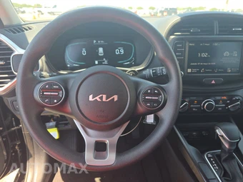 2025 Kia Soul LX - miniatura 10