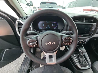 2025 Kia Soul LX - miniatura 10