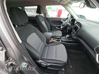 2025 Kia Soul LX - miniatura 8