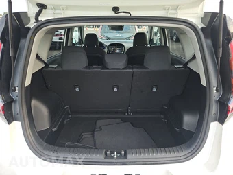 2025 Kia Soul LX - miniatura 16