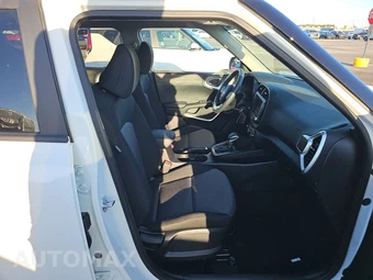 2025 Kia Soul LX - miniatura 8