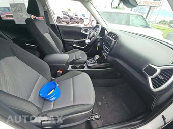 2025 Kia Soul LX - miniatura 18