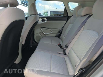 2025 Kia Soul LX - miniatura 13