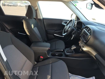 2025 Kia Soul LX - miniatura 8