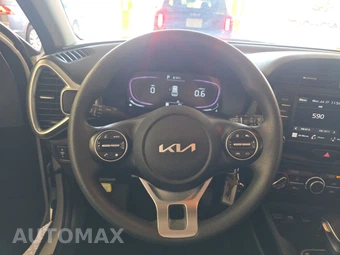 2025 Kia Soul LX - miniatura 10