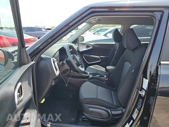 2025 Kia Soul LX - miniatura 5