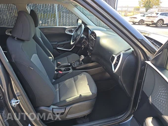 2025 Kia Soul LX - miniatura 8