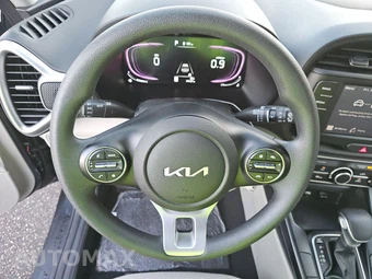 2025 Kia Soul LX - miniatura 10