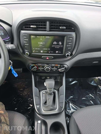 2025 Kia Soul LX - miniatura 10