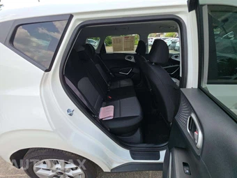 2025 Kia Soul LX - miniatura 16