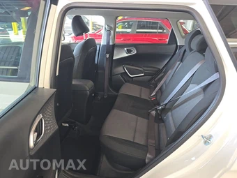 2025 Kia Soul LX - miniatura 13