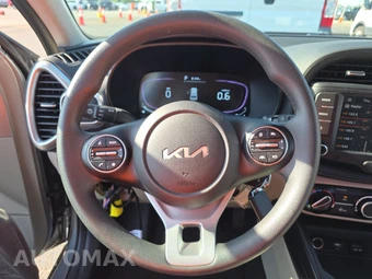 2025 Kia Soul LX - miniatura 10