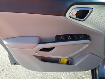 2025 Kia Soul LX - miniatura 9