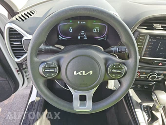 2025 Kia Soul LX - miniatura 10