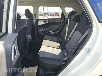 2025 Kia Soul LX - miniatura 13